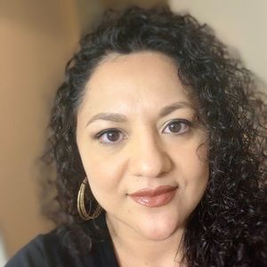 Meet your Posher, Luz